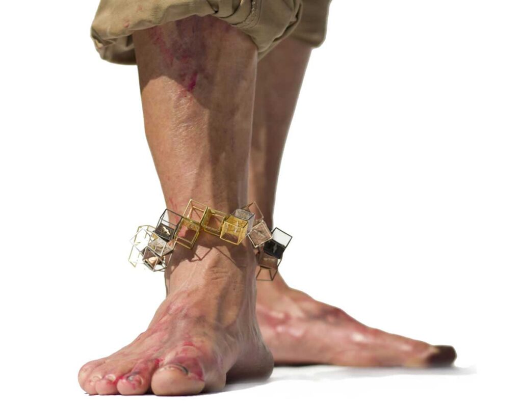 ADhoc joieria anillo, anell, ring, bague, sortija, alianza, aliança,collaret, collar, necklace, choker, gargantilla, brazalete, braçalet, bracelet,pulsera, polsera, bangle, pendientes,arracades, arrecades, earrings, earcuffs, aros, argolles, aretes, colgante, collar, penoll, dangle, pendant, cadena, chain, natura, naturaleza, nature, arbol, bosc, bosque, forest,woods, joya, joia, jewell, joyas, joies, jewells, joyeria, joieria, jewellry, jewellery, plata, silver, gold, oro, goldplated, baño de oro, adhocjoieria